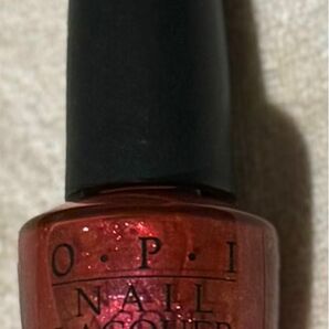 【新品】OPI ANIMAL ISTIC HL C 03 オーピーアイ ネイルラッカー ポリッシュ ペディキュア　フット ラメ 赤