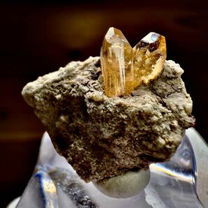 トパーズ メキシコ San Luis Potosi産 母岩付き 黄玉 天然石 原石 鉱物 鉱物標本 石の画像1