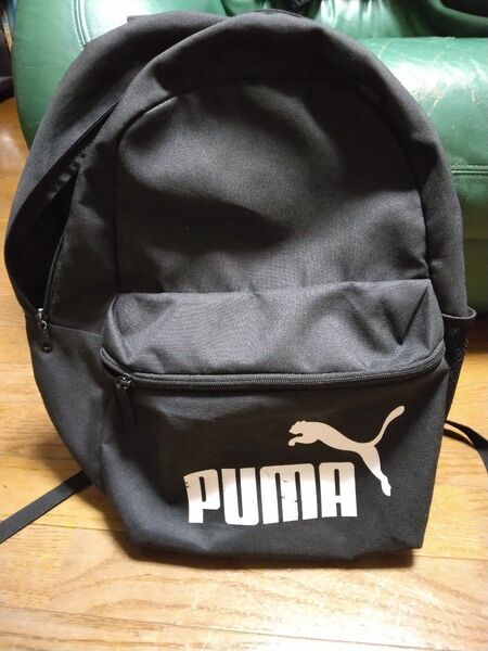 PUMA リュックサック 黒　中古