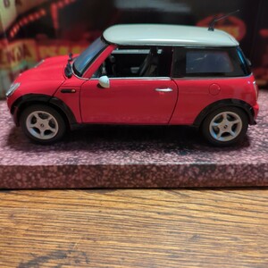 2001 MINI COOPER MOTOR MAX 1/18 左ハンドル