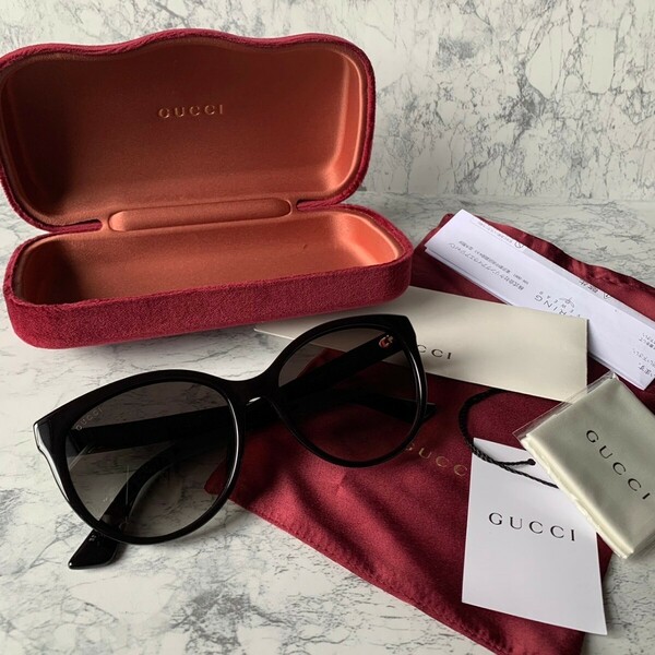 美品 GUCCI グッチ サングラス GG0636SK 001 ブラック