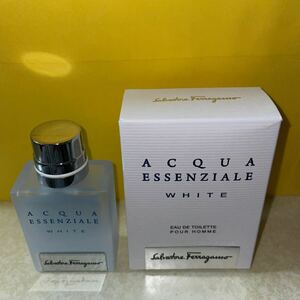 Salvatore Ferragamo: ( Ferragamo ) aqua Esse ntsia-re white o-teto crack 30ml perfume Acqua Essenziale White Eau de toilette