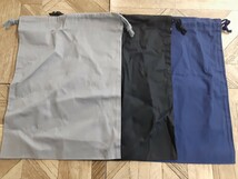 雑貨７】激安！！未使用 ナイキ/NIKE シューズ 約31×約41cm 　黒 紺 灰 3枚　無地 紫 1枚 計4枚セット 内袋 布袋 巾着袋 靴 上履き 現状_画像2