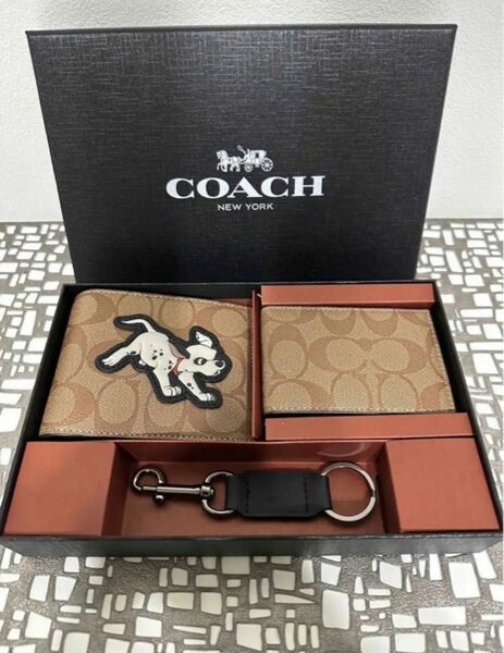 COACH 二つ折り財布 ギフトセット