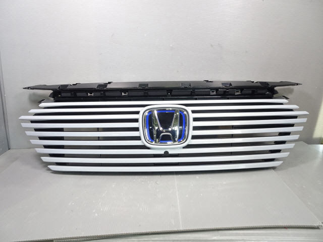 新車外し ヴェゼル グリル Yahoo!オークション -「vezel 新車外し」(パーツ) の落札相場