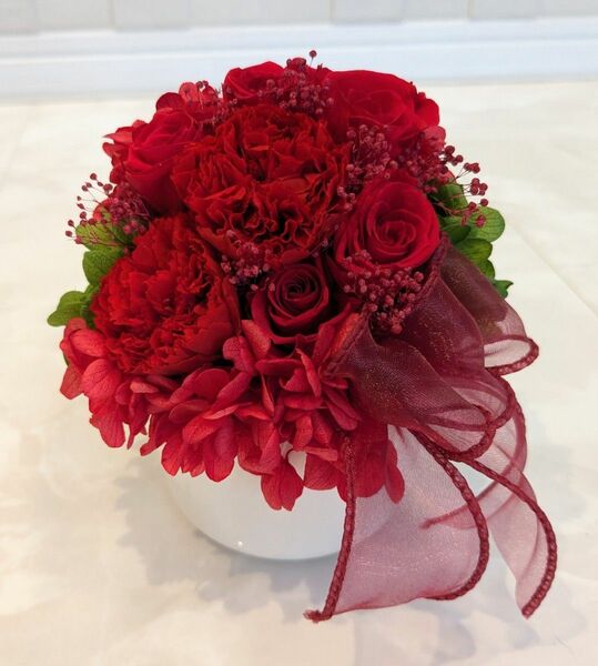 プリザーブドフラワーアレンジメント　赤バラとカーネーション　クリアケース付き　母の日　贈り物