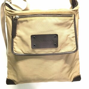 (^w^)b BURBERRY バーバリー ショルダー メッセンジャー バッグ 鞄 かばん 肩掛け 縦長 A4対応 通勤 通学 レトロ エレガント 茶系 B0450wEの画像2