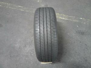 中古タイヤ 1本 2022年製造 215/60R16 95H トーヨー ナノエナジー3 クラウン ヴェゼル CX-3など