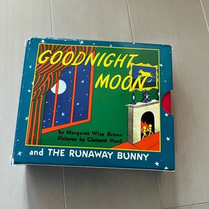 絵本 英語絵本 A Babys Gift: Goodnight Moon and The Runaway Bunny