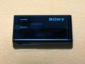 SONY バッテリーチャージャー(BC-7A)　ソニー充電器　ジャンク品