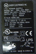 LEI　SMA-025-B001　12V1500mA,5V700mA　■142_画像2