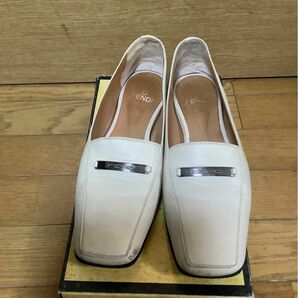 FENDI フェンディフラットシューズローファースリッポンナッパアイボリー37 1/2