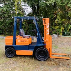 Toyota 2.5tonne forklift 5FD25 整備品 non-puncture tires ダブルTires ディーゼル 栃木から配送は要相談