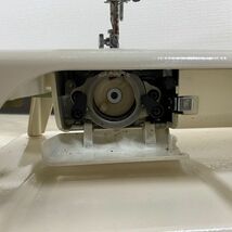 C030-T8-1222 JANOME ジャノメ MODEL 813 ミシン 裁縫 ハンドクラフト 手工芸 手芸 フットペダル 箱付き 通電確認済み ①_画像9