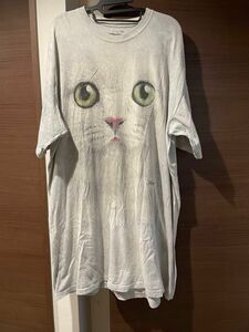 ロンドンで買った猫の顔が描いてあるビッグTシャツワンピ