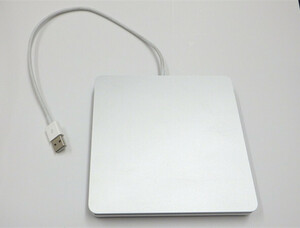 新入荷　APPLE　USB　外付けDVDスーパードライブ A1379 中古動作美品