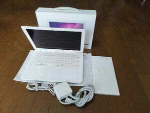 MacBook Model No A1342 MC516J/A