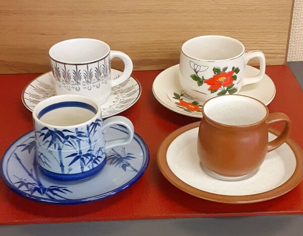 昭和レトロ カップ&ソーサーあれこれ4客セット
