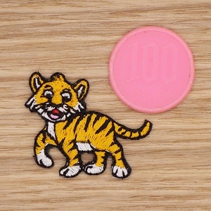 【Ｓサイズ】アイロンワッペン NO.184 タイガー トラ とら たいが 虎 ＴＩＧＥＲ 人気 アップリケ【郵便定形】