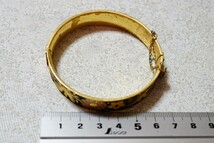 1197 金工 象嵌 バングル 腕輪 ブレスレット ヴィンテージ アクセサリー ゴールドカラー ビンテージ アンティーク ダマスキナード ぞうがん_画像5