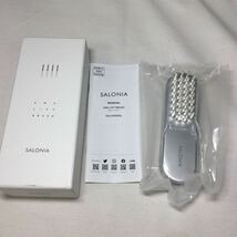 ◎【SALONIA/サロニア】EMS リフトブラシ 美容機器 SAL22206SL SLV シルバー フェイスケア 美顔器 箱，説明書有り 充電器無し 通電確認済み_画像1