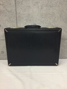 & GUCCI グッチ　オールド　レザー　アタッシュケース ビジネスバッグ ブラック 鞄 ハード G金具　ヴィンテージ　中古品