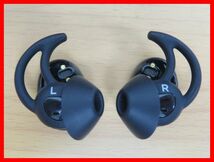 2404★M-1297★訳あり品 BOSE ボーズ Bose Sport Earbuds 427929 完全ワイヤレスイヤフォン Bluetooth トリプルブラック 中古品_画像7