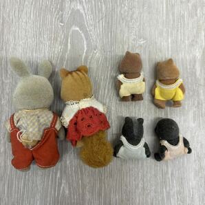 113 シルバニア 人形 小物 家具 おままごと 昭和レトロ 着せ替え まとめ売りの画像3