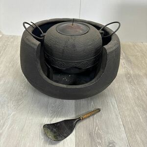 118 鉄製 茶釜 茶道具 銅 面取風炉 釜 風炉釜 五徳 骨董品 鉄 セット 風炉 釜 茶器 南部鉄器？レトロインテリア小物