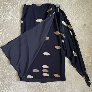 Max Mara シルク100% 巻きスカート 白タグ 紺 ベージュ 茶色 ドレープ 絹 ドット風 ロング マックスマーラ イタリア製の画像4