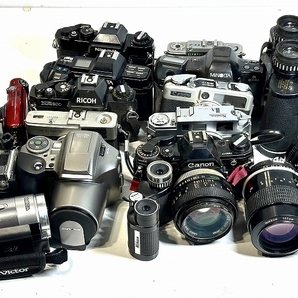 中古デジカメ、フィルムカメラ、レンズ、双眼鏡 合計26個(富士フィルム F770EXR、Gopro、コニカ 3A、キャノン AE-1 他)、ジャンク扱いの画像1