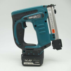 Makita マキタ 充電式タッカ ST420D 使用ステーブル：4ｍｍ×10～22mm バッテリー＋ケース付き 【 中古品 / 動作確認済み 】の画像3