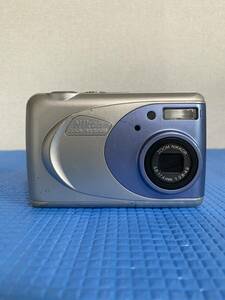 ニコン Nikon COOLPIX 2000 電池式 コンパクトデジタルカメラ