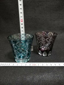 KI472. 昭和レトロ 江戸切子 切子グラス 冷酒グラス 青 ブルー　紫 タンブラー　2客セット/60