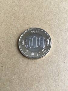 令和六年　五百円　500円　硬貨　１枚