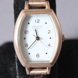 美品 MARGARET HOWELL idea 腕時計 稼働 B036-T022146 35g レディース ゴールド ソーラー ウォッチ ホワイト文字盤 #N※726の画像2