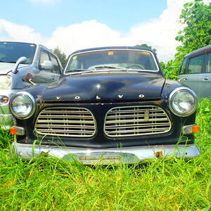  Volvo Amazon 123GT B20 engine twin cab part removing car 