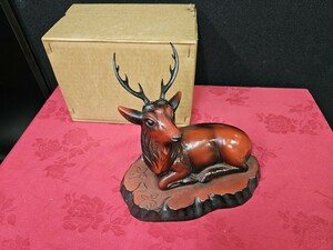 奈良観光の鹿の置物　陶器　角はプラスチック　ek-409y2