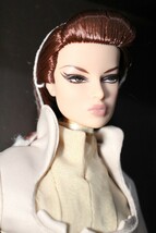 Fashion Royalty/Face Time Eugenia Frost Dressed Premium Doll 91167 Y-24-04-03-009-YB-ZY_画像4