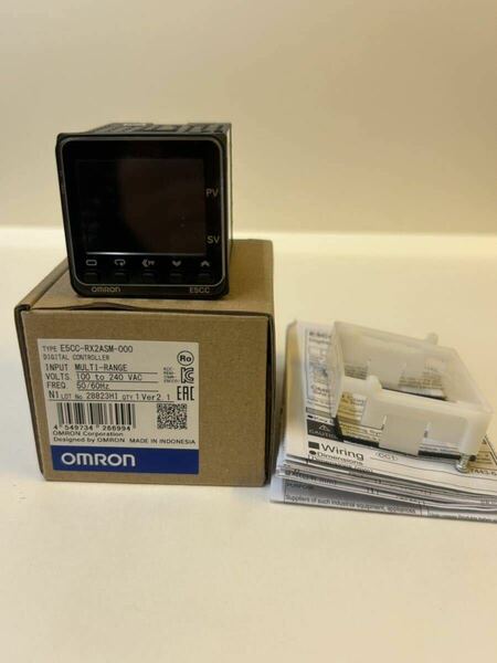 OMRON オムロン温度調節器E5CC-RX2ASM-000 新品未使用