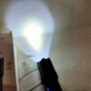 【一円スタート】KLARUS 懐中電灯 ライト LED 充電スタンド欠品 1円 HAM01_2283の画像3