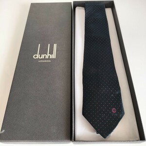 ダンヒル（Dunhill）黒赤点々Dロゴネクタイ