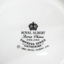 ロイヤルアルバート ROYAL ALBERT エンプレス ジョセフィーヌ キャサリン カップ＆ソーサー 2客 ホワイト 白 ブランド食器 その他_画像3