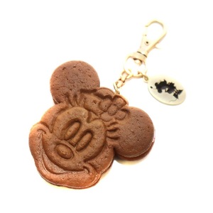  cue pot Q-POT × Disney DISNEY Minnie Mouse laz Berry cookie Sand ice bag charm key holder tea 