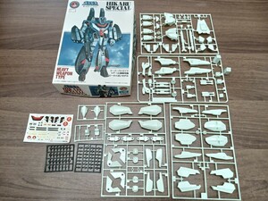 D347　未組立　プラモデル　超時空要塞マクロス　SUPER VALKYRIE VF-1A　スーパーバトロイド輝専用機　1/100 ヘビーウエポンモデル　ARII