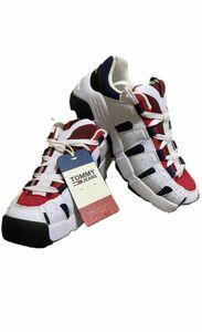 新品未使用　トミーヒルフィガー TOMMY HILFIGER ダッドスニーカー （ホワイト）42 26.5