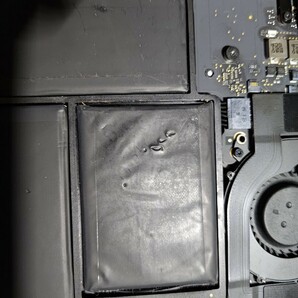 Apple Macbook air 11-inch Model A1465の画像4