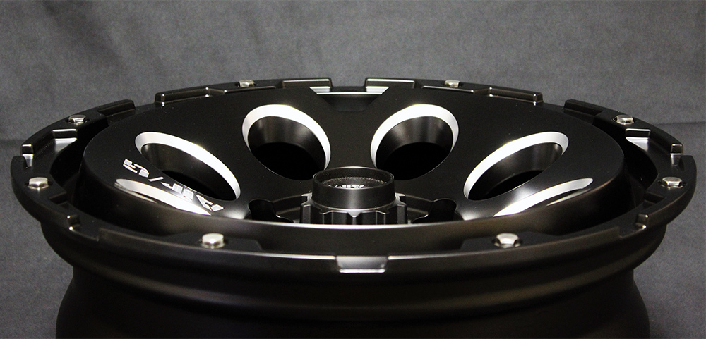 ホイール 4x4エンジニアリング エアージー マッシヴ 1本 ハイラックスサーフ 215系 トヨタ (17×8.0J 6-139.7 INSET20) Air/G Massive ホイール 4x4エンジニアリング エアージー マッシヴ 1本 ハイラックスサーフ 215系 トヨタ (17×8.0J 6-139.7 INSET20) Air/G Massive