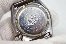 1円【SEIKO】ジャンク品 不動 セイコー ダイバー クオーツ 7548-7000 150m デイデイト ブラック×シルバー パーツ/部品取り ◆質屋_画像4