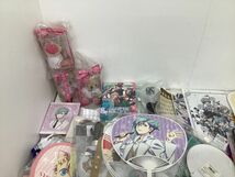 【現状】 うたの☆プリンスさまっ♪ うたプリ グッズ まとめ売り 缶バッチ アクリルスタンド 他 A_画像2